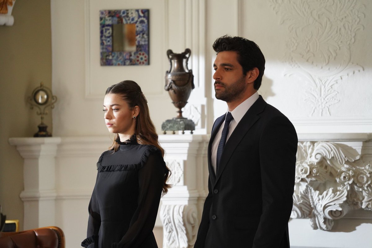 Seyran & Akın 

#YalıÇapkını #SeyFer #AfraSaraçoğlu #MertRamazanDemir
#MelihÖzkaya