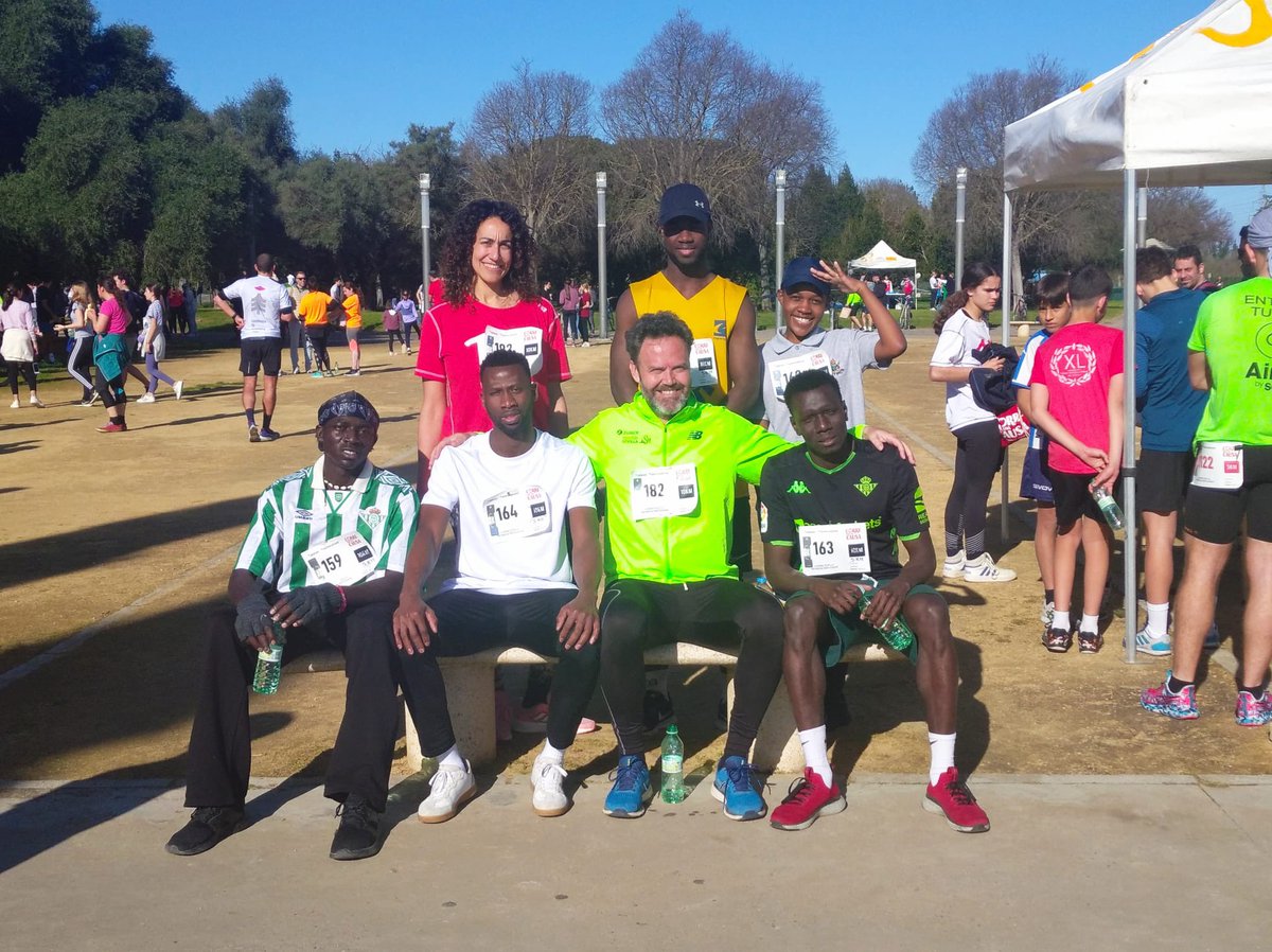 El pasado domingo disfrutamos mucho participando en la carrera solidaria de Entreculturas Sevilla💪🏃🏽‍♀️

Enhorabuena por este evento deportivo tan importante por la infancia refugiada.                                 Gracias por invitarnos, la educación es motor cambio