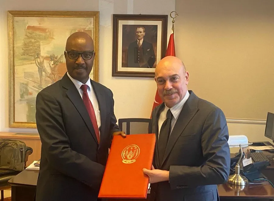 GByaruhanga01's tweet photo. #Rwanda's Ambassador to #Türkiye Lt Gen (Rtd) Charles #Kayonga presented credentials to the #Turkish Government.
@RwandaMFA @RwandaGov https://t.co/N1eac2zKCO