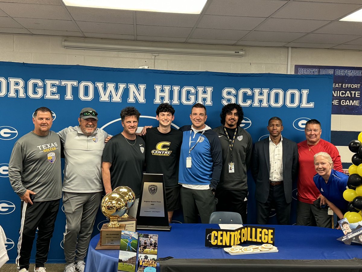 gsaforcefc's tweet photo. Yesterday was signing day for Henry Siegman; Force FC 05B White. Centre College in Kentucky is lucky to have you!!! Congratulations again Henry!! We are so proud of you!!
#forceon3 #gsaforcefc #collegecommits https://t.co/b2sUFbmvuE