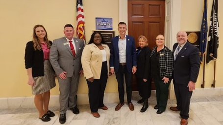 WT Child Nutrition (@giantsnutrition) on Twitter photo Shout out to our Assistant Director Mary Ellen Gilliam for attending the Legislative Action Conference this week in Washington D.C. Thanks for advocating for our school nutrition program! <a href="/WayneTwpSuper/">Dr. Jeff Butts</a> <a href="/WayneTwpSchools/">We Are Wayne</a> Shout out to our Assistant Director Mary Ellen Gilliam for attending the Legislative Action Conference this week in Washington D.C. Thanks for advocating for our school nutrition program! <a href="/WayneTwpSuper/">Dr. Jeff Butts</a> <a href="/WayneTwpSchools/">We Are Wayne</a>