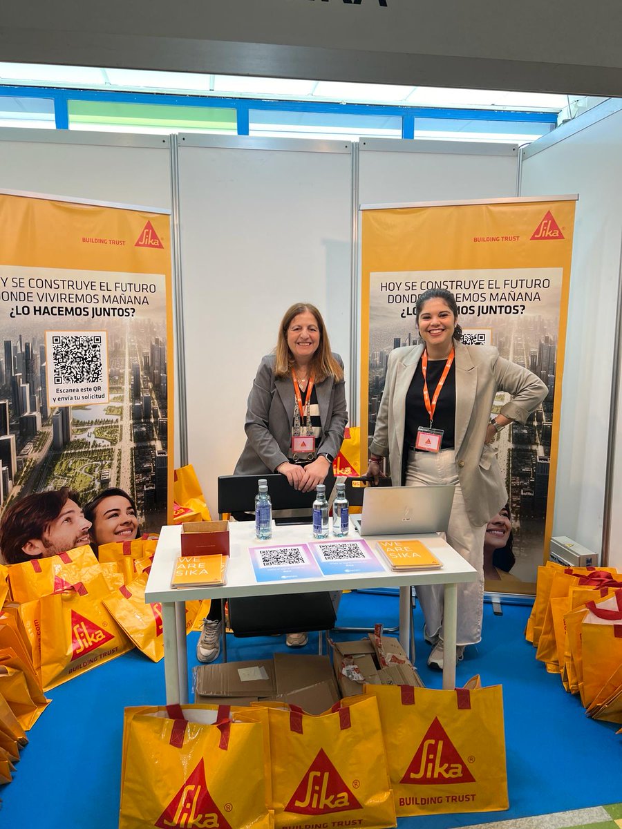 SikaSpain's tweet photo. Hoy el equipo de Sika ha estado presente en la feria #SATELEC, dando a conocer nuestra empresa a nuevas generaciones , y buscando talento entre ellas. https://t.co/1syMJP33JM