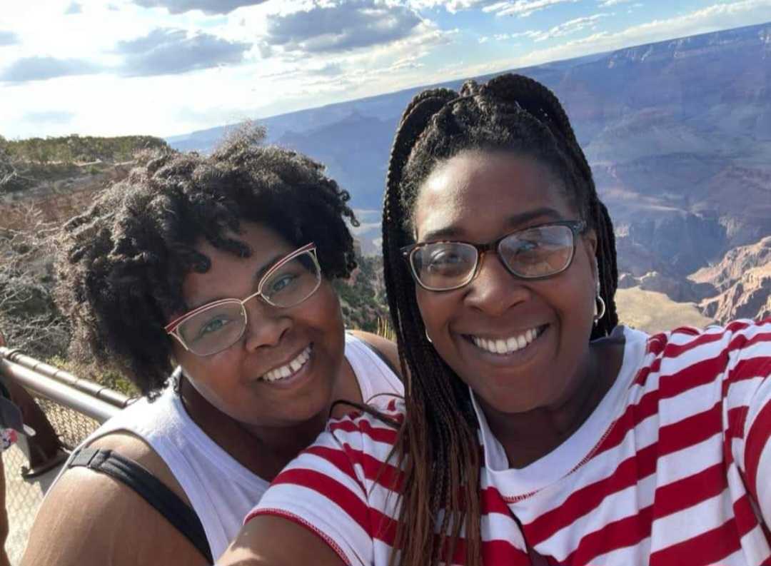 KHSSL's tweet image. HALL OF FAME ALERT!

This dynamic duo of sisters, Dunbar High's Connie Hagans and Neomia Hagans Flores, will be inducted into the KHSSL Hall of Fame Saturday! 

Congratulations to these amazing coaches who make us all so proud to be part of Kentucky Speech and Debate!