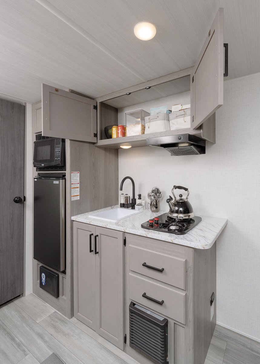 KeystoneRVCo's tweet photo. In partnership with KOA, we are offering you the chance to win a brand-new 2024 Hideout 178RB!

Enter to win: https://t.co/HWWPzS0zM8 https://t.co/n2uT1zrA0v