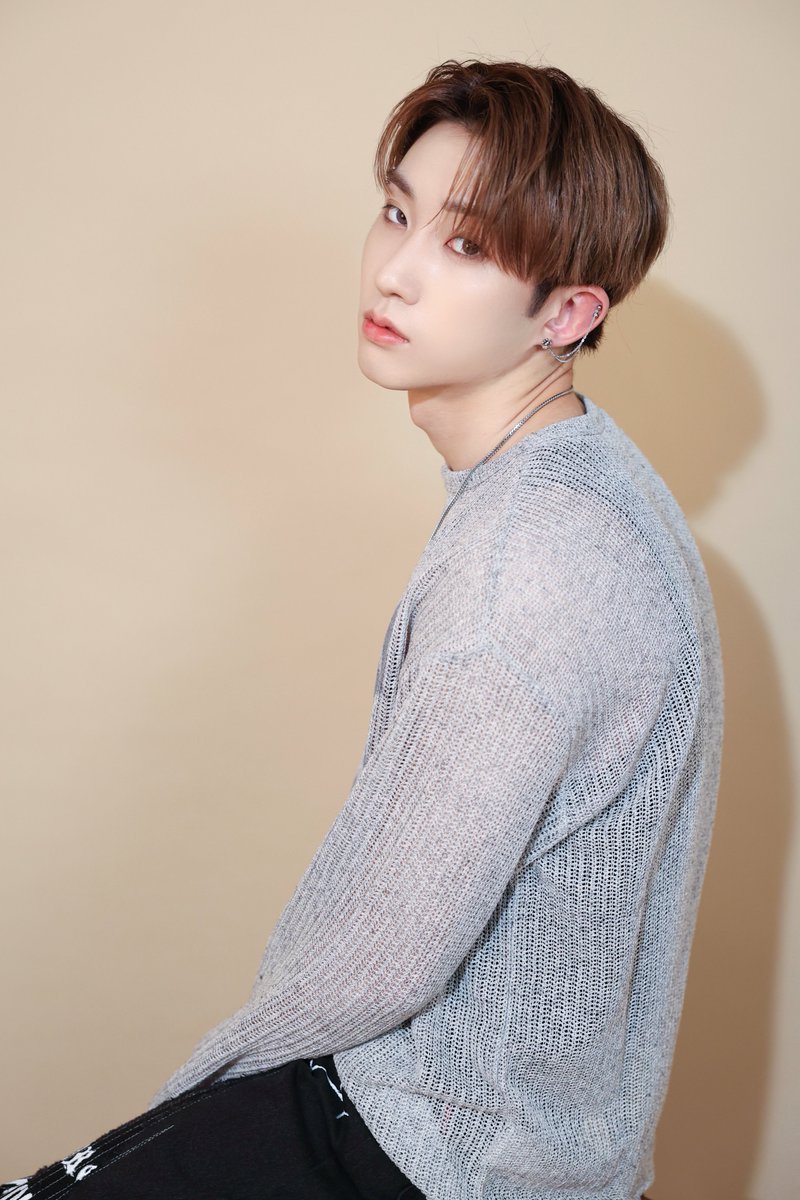 XODIACOfficial's tweet photo. 【𝕏𝕆𝕌𝕃 𝔻𝔸𝕐 -The 2nd Single Album】

CONCEPT PHOTO B #WAIN

☁️ Title 'HEYDAY' MV &amp; Album Release
➫ 2024.3.14 6PM(KST)

#XODIAC #소디엑 #웨인
#XOULDAY #HEYDAY 
#XODIAC_XOULDAY 
#XODIAC_HEYDAY https://t.co/RaIVrH5nu3