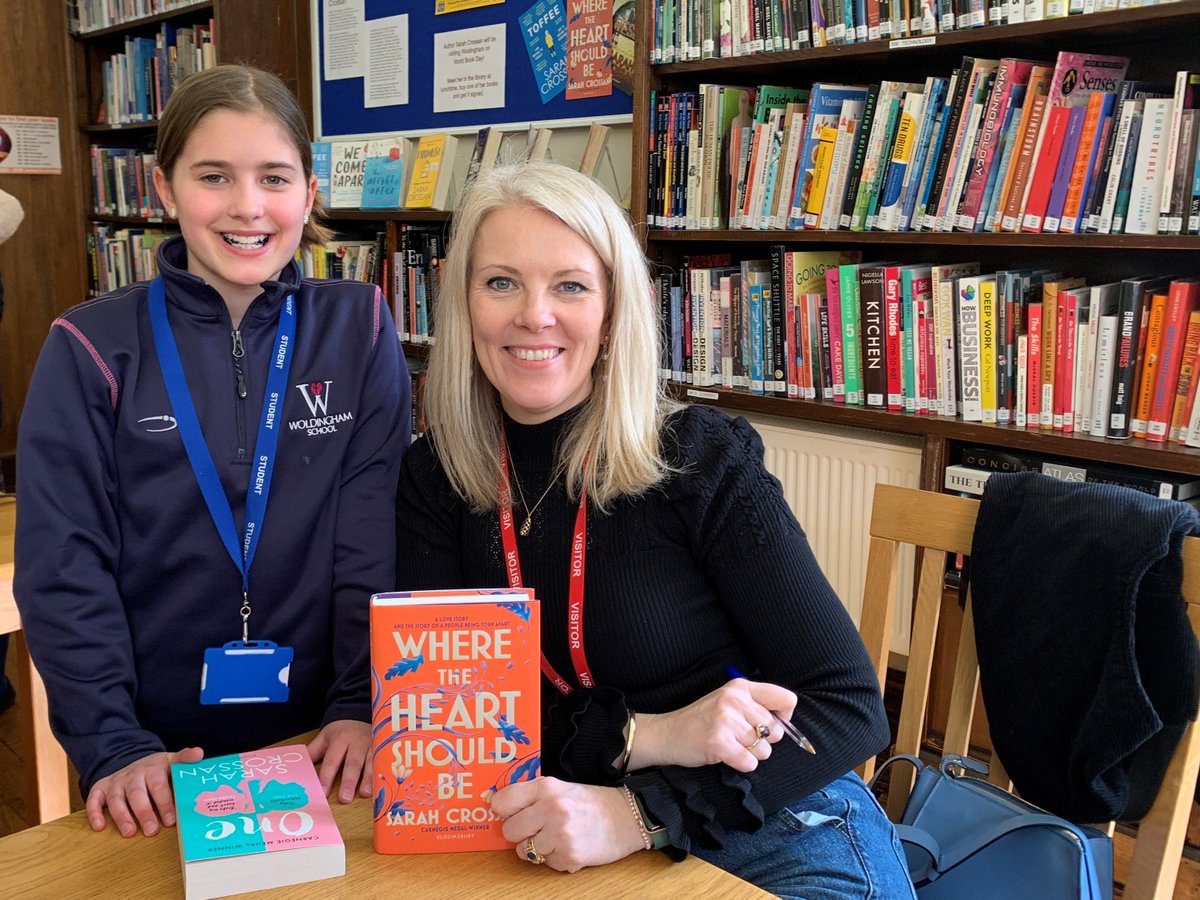 Fantastic to celebrate @WorldBookDayUK with author @SarahCrossan, whose energy & enthusiasm was infectious. Delighted to have welcomed students from @deStafford @oxtedschool & @OasisCoulsdon to join us to Sarah Crossan's inspirational talk. #WriteYourOwnStory