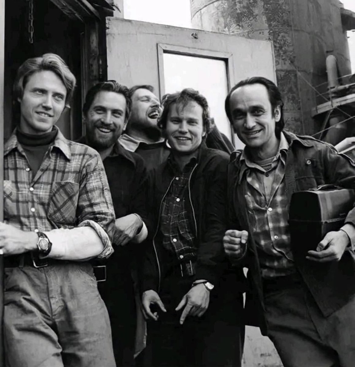 open.spotify.com/track/2PNR4RH5…