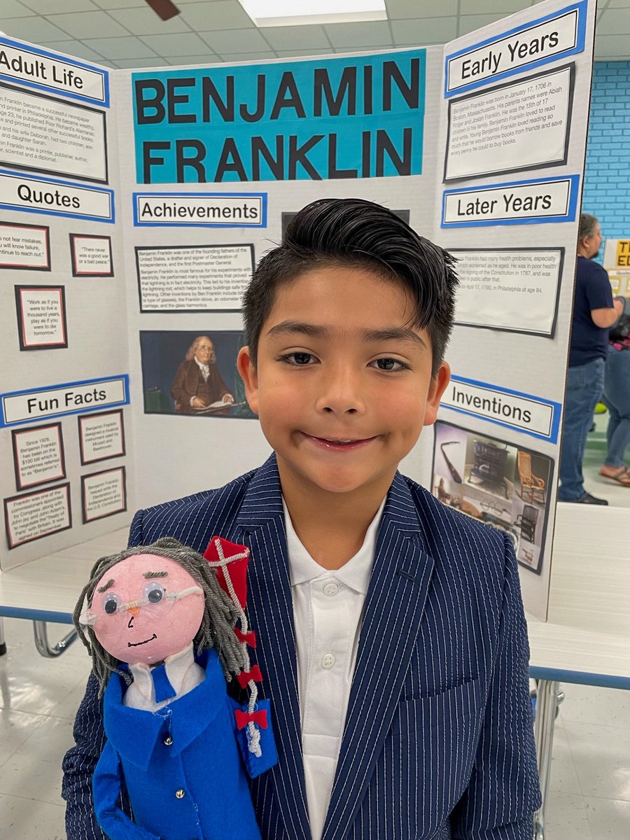 Students got to research and present historical figures or innovative ideas of choice at the Zavala Elementary and Wilson Elementary GT Student Showcases.🔍🎉