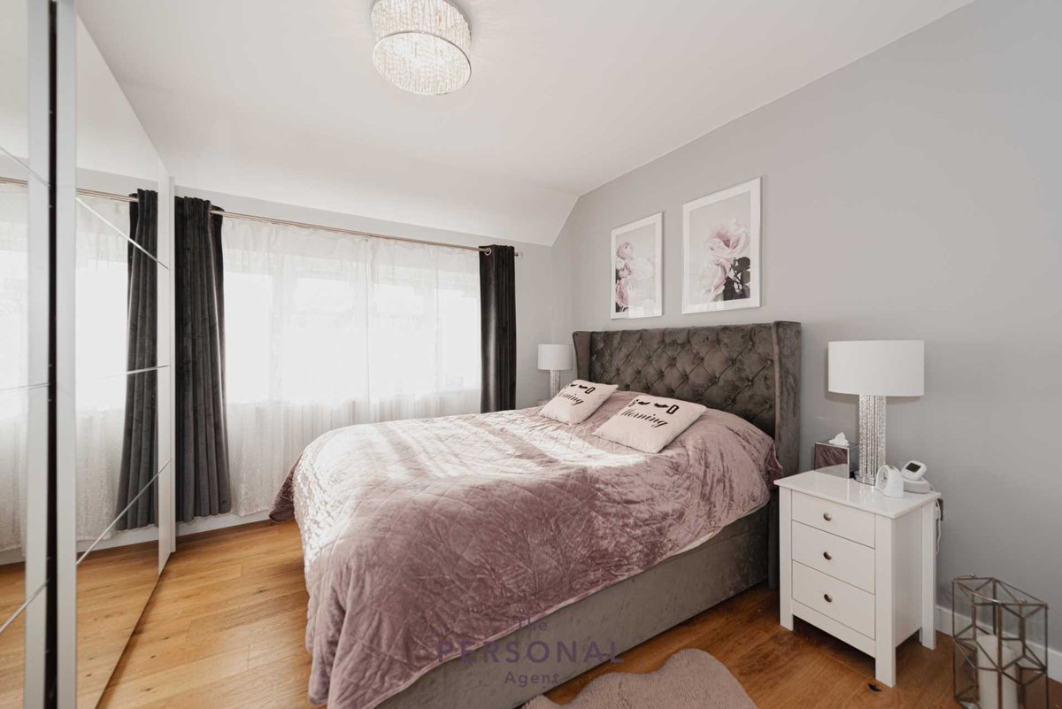 Our *LETTING OF THE WEEK*

Wheelers Lane, Epsom £2,700

Located on the periphery of the highly sought after Stamford Green conservation area, The Personal Agent are pleased to offer this deceptively spacious and recently refurbished family home.

thepersonalagent.co.uk/pro.../wheeler…