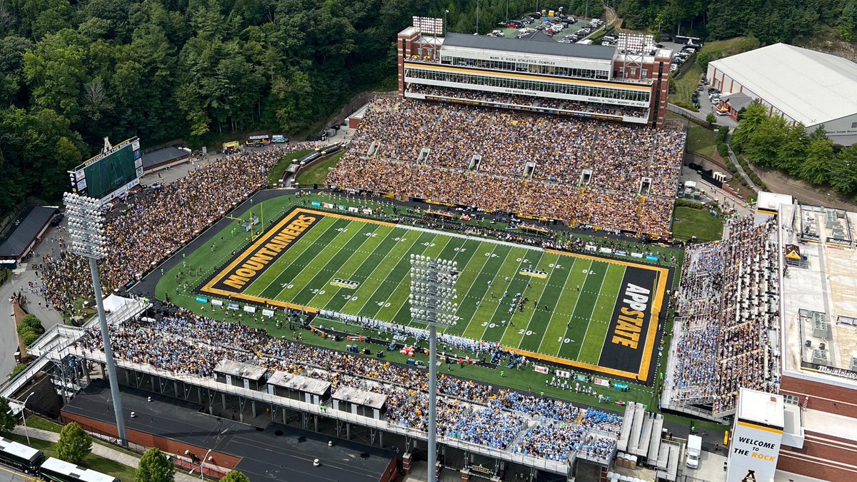 Ronan Chambers (@ronanchambers74) on Twitter photo After a great visit, I’m excited to receive an offer from App State! #GoApp <a href="/coach_sclark/">Shawn Clark</a> <a href="/CoachM_Cummings/">Mike Cummings</a> <a href="/AppState_FB/">App State Football</a> After a great visit, I’m excited to receive an offer from App State! #GoApp <a href="/coach_sclark/">Shawn Clark</a> <a href="/CoachM_Cummings/">Mike Cummings</a> <a href="/AppState_FB/">App State Football</a>