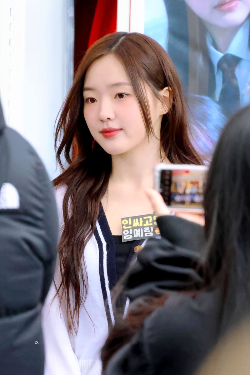 chya0402's tweet photo. 240307 피라미드 게임 백연여고 2-5 커피차 이벤트

#강나언 https://t.co/AWmLSPKu38