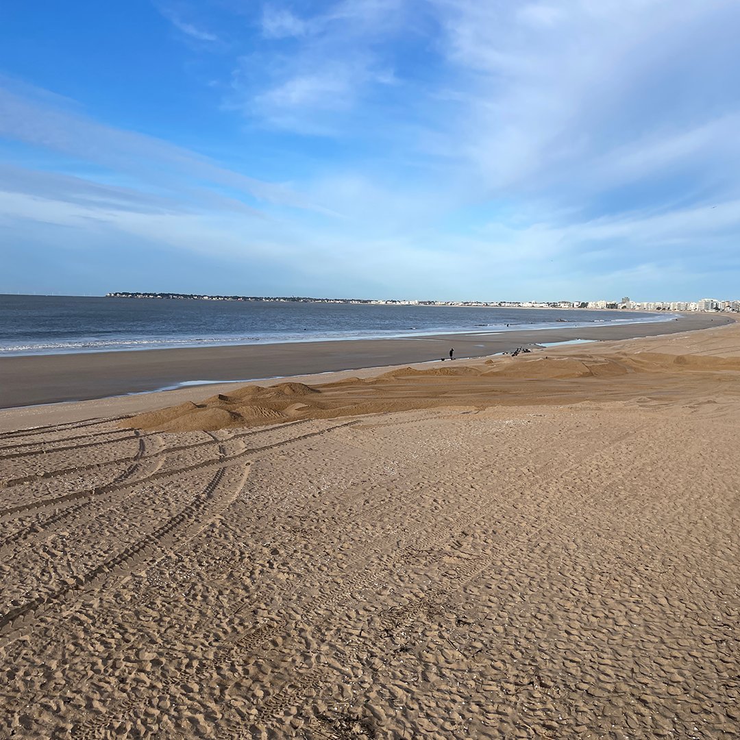 ☀️ La plage se prépare pour les beaux jours.
🏖️Nivellement de la plage - Transfert de sable
🚫 Accès à la plage interdit - De Lajarrige à de Gaulle
📅 Du 11 mars au 15 mars 2024
Retrouvez le programme complet des travaux : bit.ly/3Tm8TWz
#plage #travaux #LaBauleEscoublac