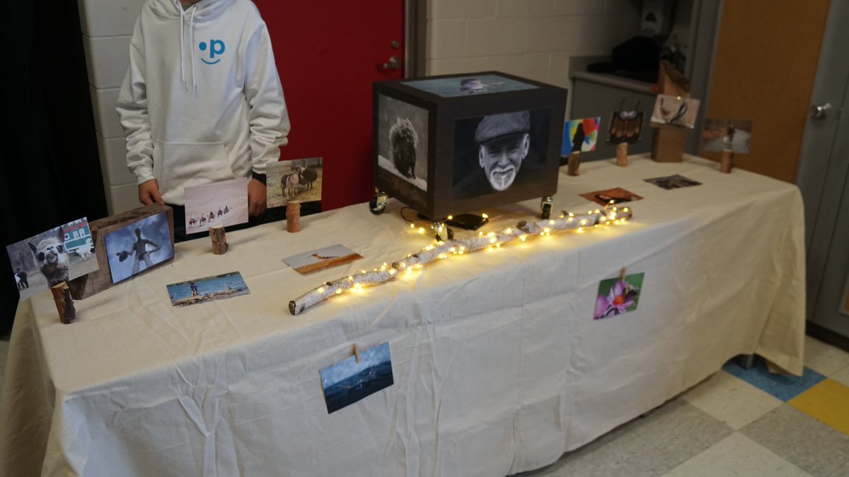 claytell's tweet image. Taking photos of the Photography Peel Skills competition @PeelSchools students. Creatively composed and presented. Thanks Lorne Park SS for hosting. @skillsontario #PeelSciTech