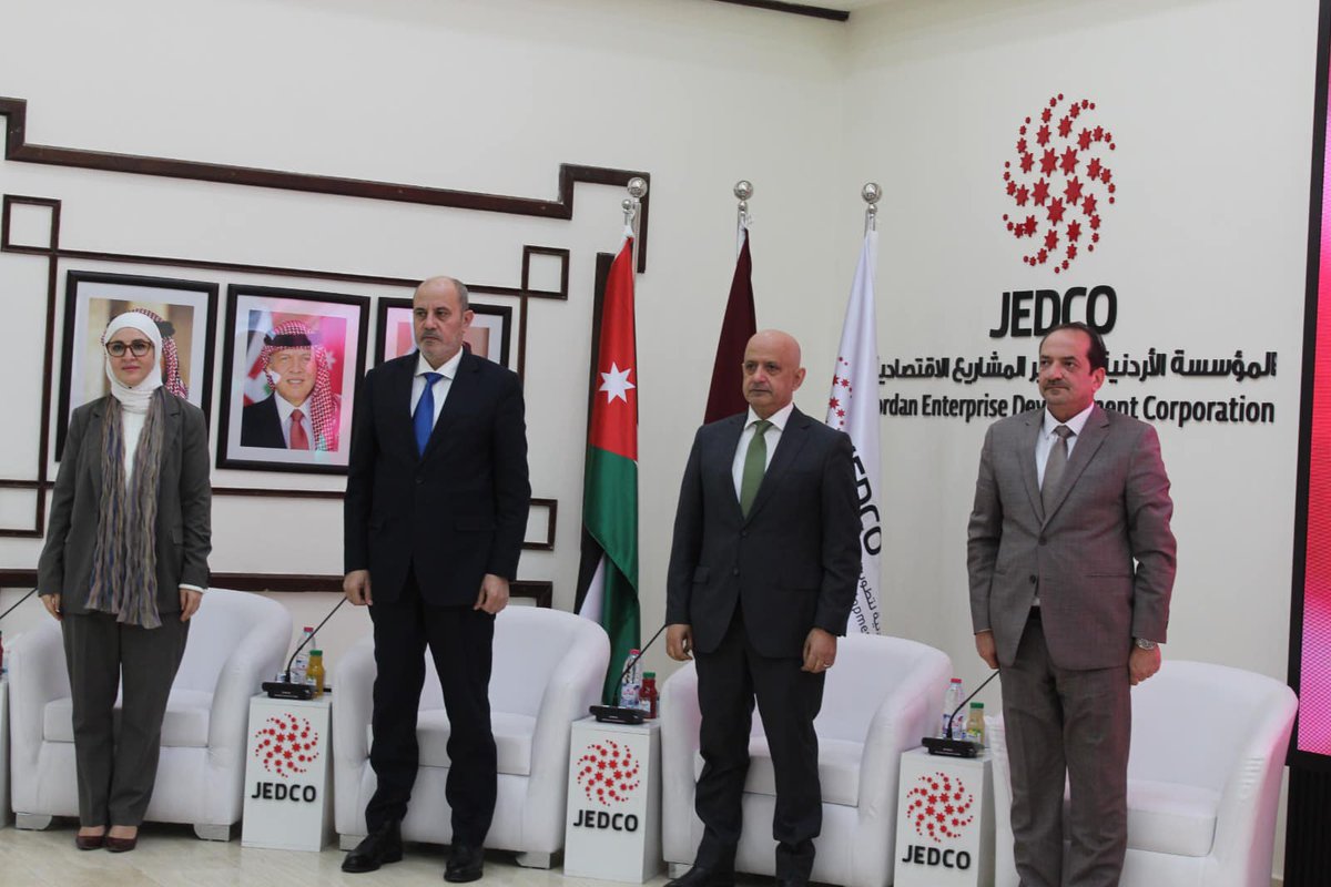 JEDCOJO's tweet photo. برعاية وزير الصناعة والتجارة والتموين السيد يوسف الشمالي وحضور رئيس غرفة تجارة الأردن السيد خليل الحاج توفيق وأمين عام وزارة الصناعة والتجارة والتموين السيدة دانا الزعبي، وقعت المؤسسة الأردنية لتطوير المشاريع الاقتصادية اليوم اتفاقيات مع 30 شركة صغيرة ومتوسطة في قطاع الاستشارات. https://t.co/3qWIJYUbZK