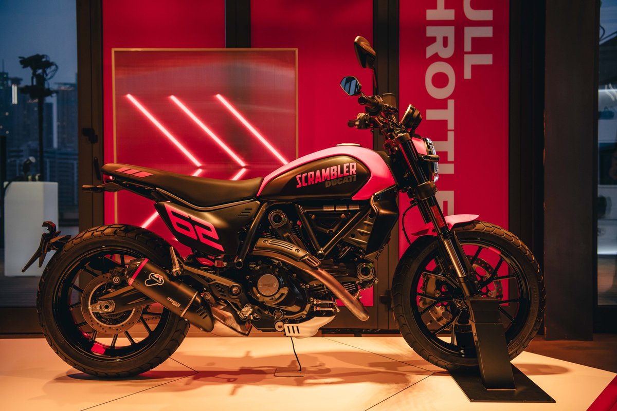 The Next-Gen Scrambler Ducati family debuts in China! The new Scrambler Ducati fam was debuted to the public in Shanghai with Scrambler-style event with music, art, entertainment and a special cover kit, created by contemporary artist Peng Bo! scramblerducati.com