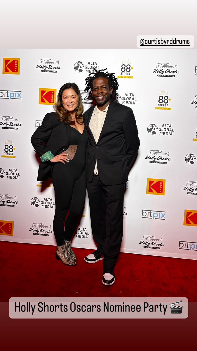 itstrangtrinh's tweet photo. Award Season 🏆

Hollyshorts Oscar Nominees Party 🎬 https://t.co/0PBjdgJEhc