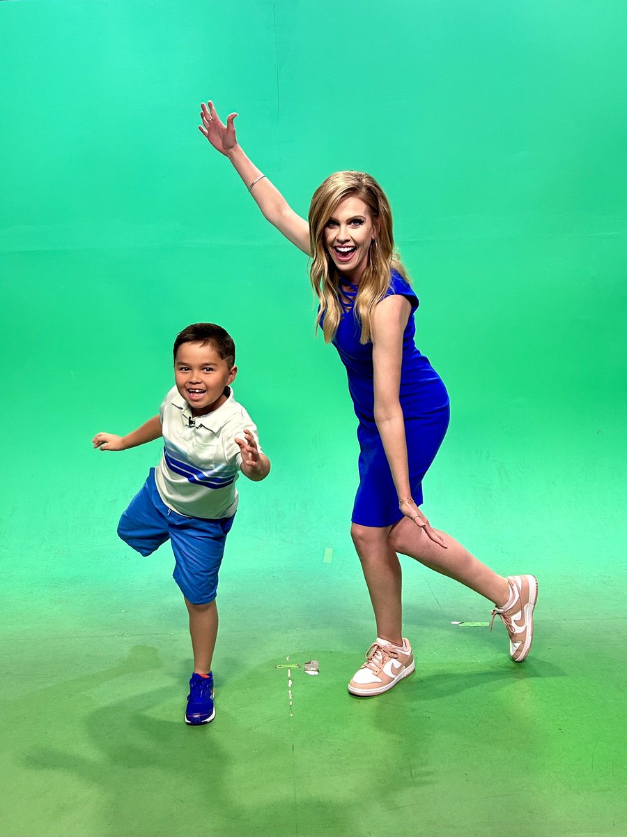 Having some fun at the green screen with 12News Weather Kid Leo! 😆 #beon12 #azwx