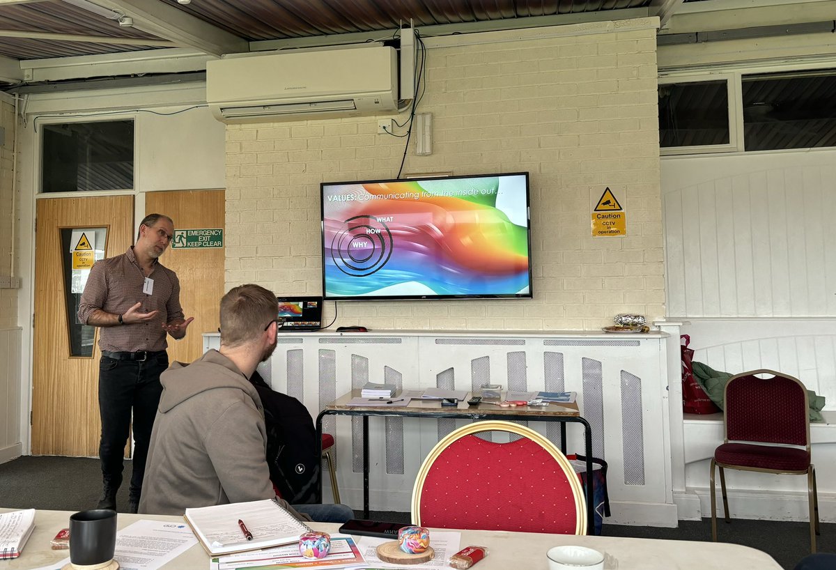 Claire Lee 💙 tweet media