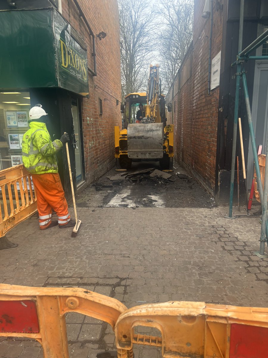 Breaking ground on a much needed transformation of this pathway, providing a much safer route to @MoseleyParkPool 🚧 #ThursdayTransformation #Byebyepotholes
