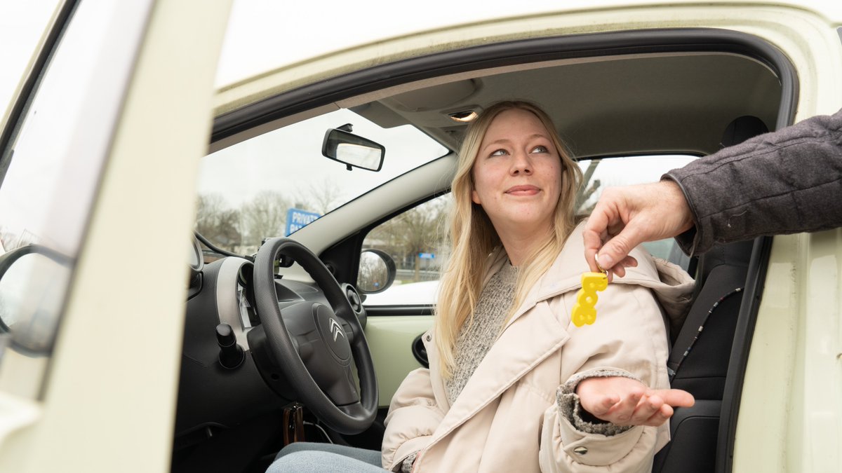BOB vanaf de eerste minuut 🚗

Vandaag starten we onze samenwerking met rijexamencentra! 🎉 

We bundelen onze krachten met GOCA Vlaanderen en ACT om jonge en pas geslaagde bestuurders te sensibiliseren om niet te drinken wanneer men nog moet rijden. 🤝

#BOB