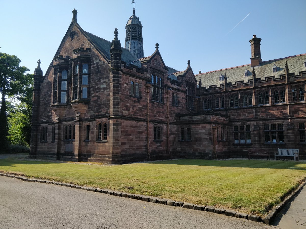 It’s #WorldBookDay! Many archives include books or share buildings with libraries, including some ARCW members like @gladlib So, a big shout out to the #libraries and our #librarian colleagues!