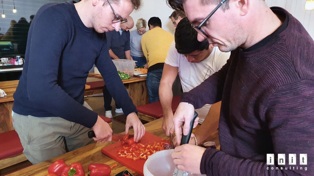 init consulting AG tweet media