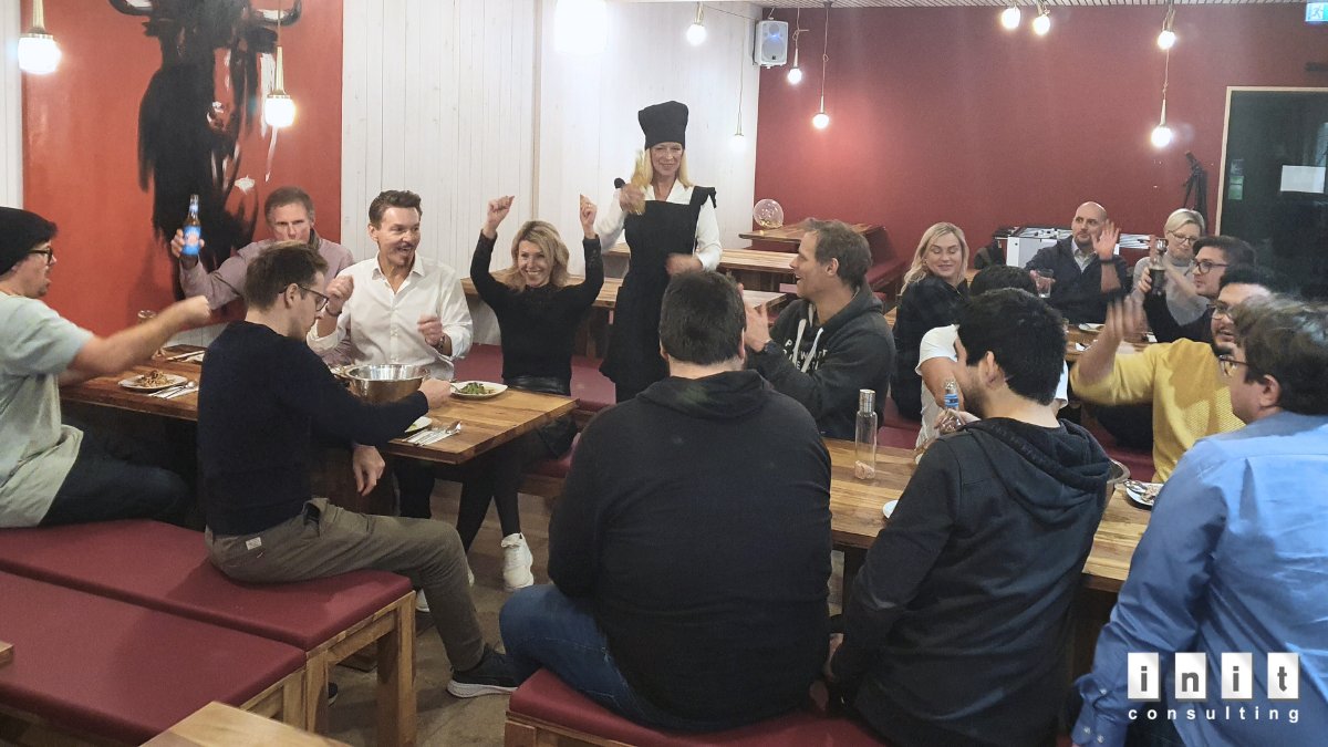 init consulting AG tweet media