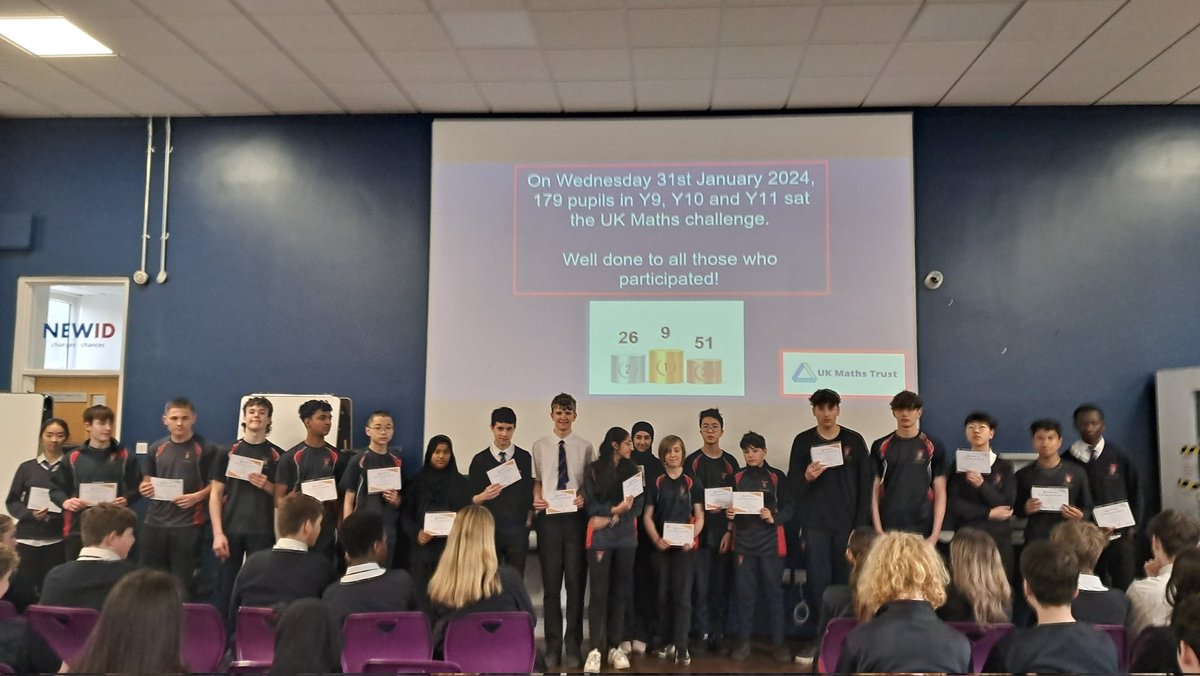 Final round of celebrating success in the Intermediate @UKMathsTrust challenge with Y10 pupils @Olchfaschool . Fantastic results! 1🥇8🥈17🥉 Well done to all the pupils who participated! Overall in Y9, Y10 and Y11, 9🥇26🥈51🥉 Excellent results! Really proud! #Maths