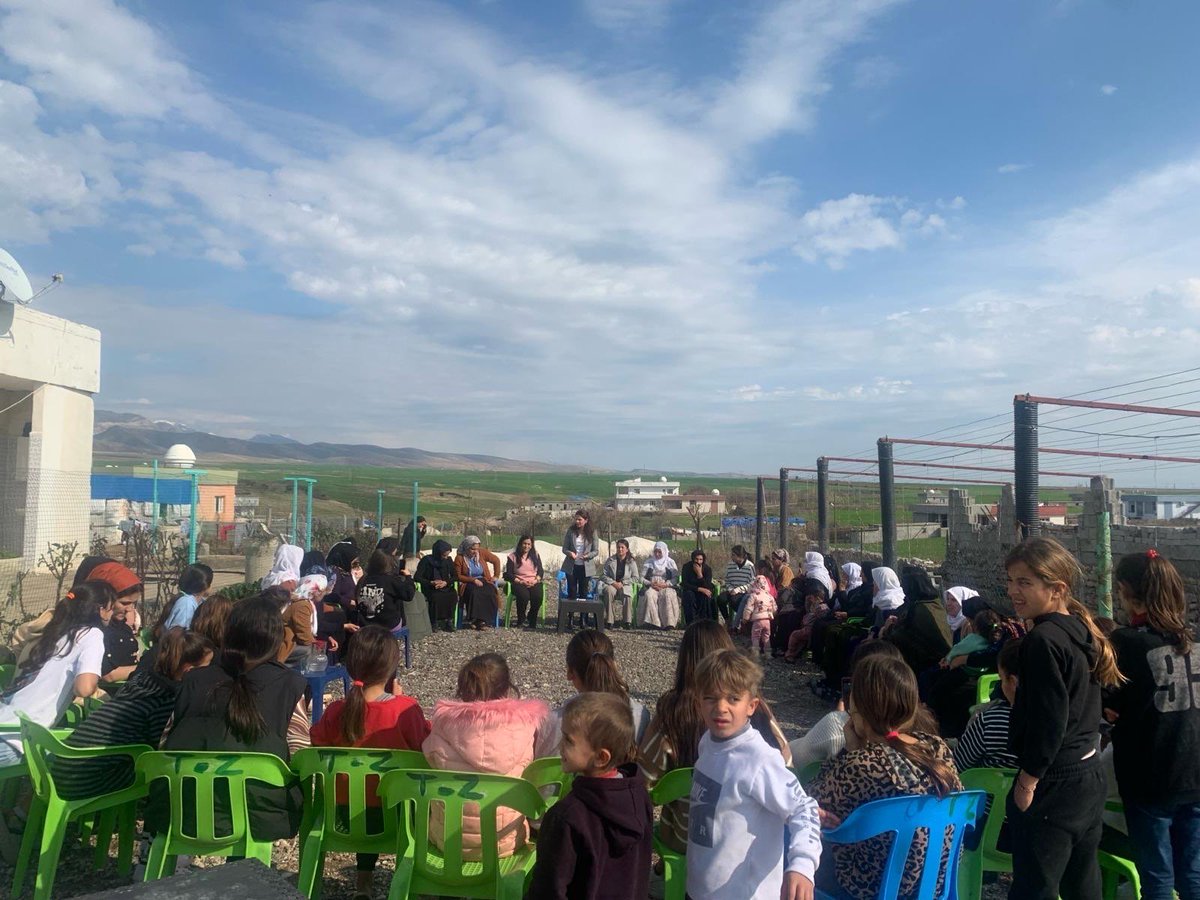 TJASIRNAK's tweet photo. 8 mart kapsamında Silopi ve Cizre de köylerde kadın toplantısı alındı. https://t.co/dZ5HDPFPDw