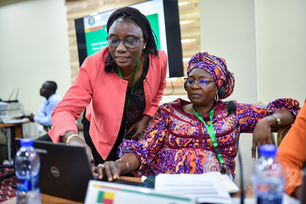 The meeting brought together @ecowas_cedeao regional network for #RCCE, made up of experts in the field from @ecowas_cedeao M.States; technical and financial partners ; as well as recognised experts in the gender approach in the region.