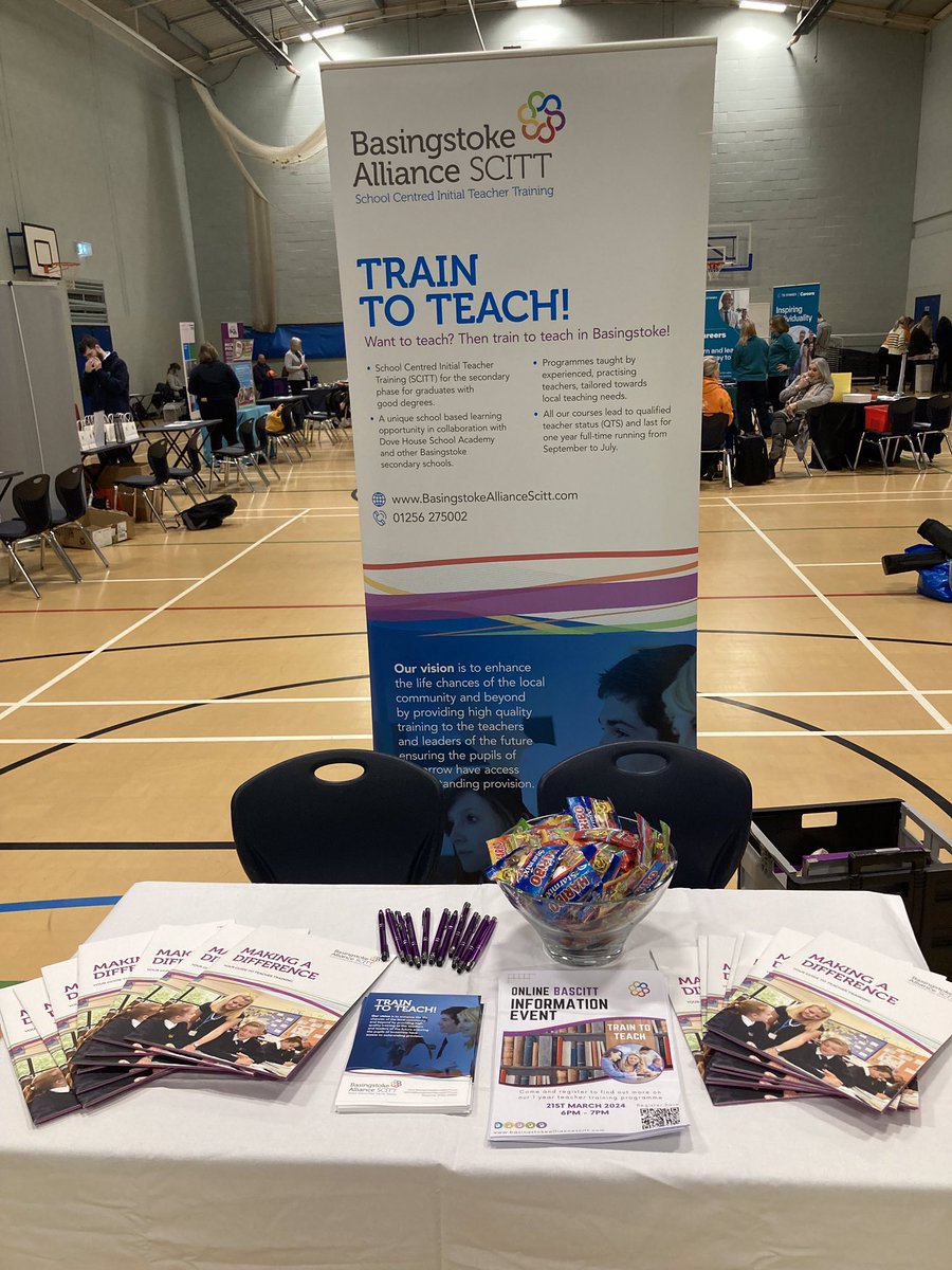 bascitt's tweet photo. Attending the QMC careers event today #traintoteach #getintoteaching #newcareer https://t.co/ezizL63fUj