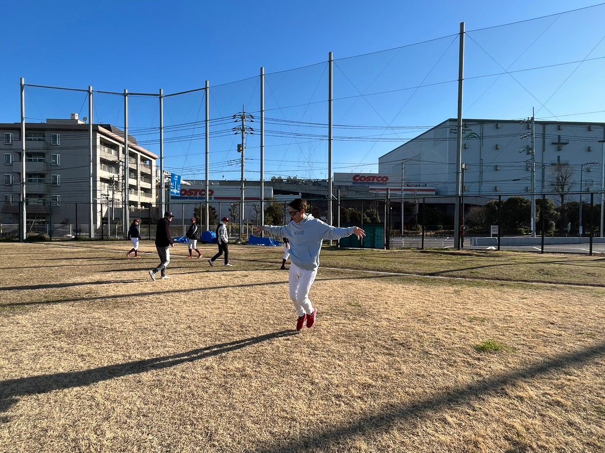 先週の活動はトリプルでした！

①vs 潮田チクサク様
22-6勝利⭕️

②vs フィリーズ様
8-5 勝利⭕️
※表で追いつかれるもの時間切れ

③ vs ブルージェイズ様
4-3勝利 ⭕️

対戦いただきましたチーム様、ありがとうございました！