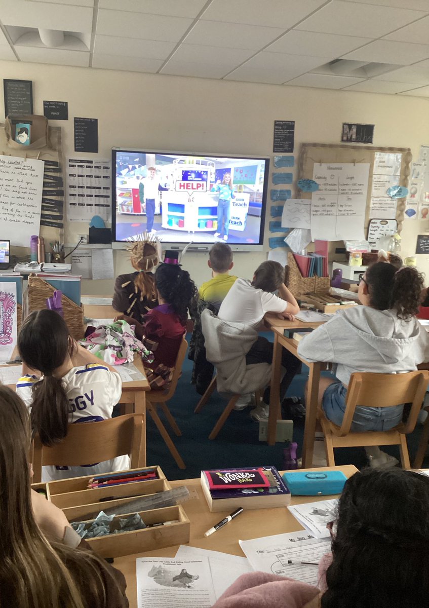 JCAWakefield's tweet image. Year 6 are really enjoying the @BBC_Teach Live Lesson! #BBCTeach #livelesson #WorldBookDay