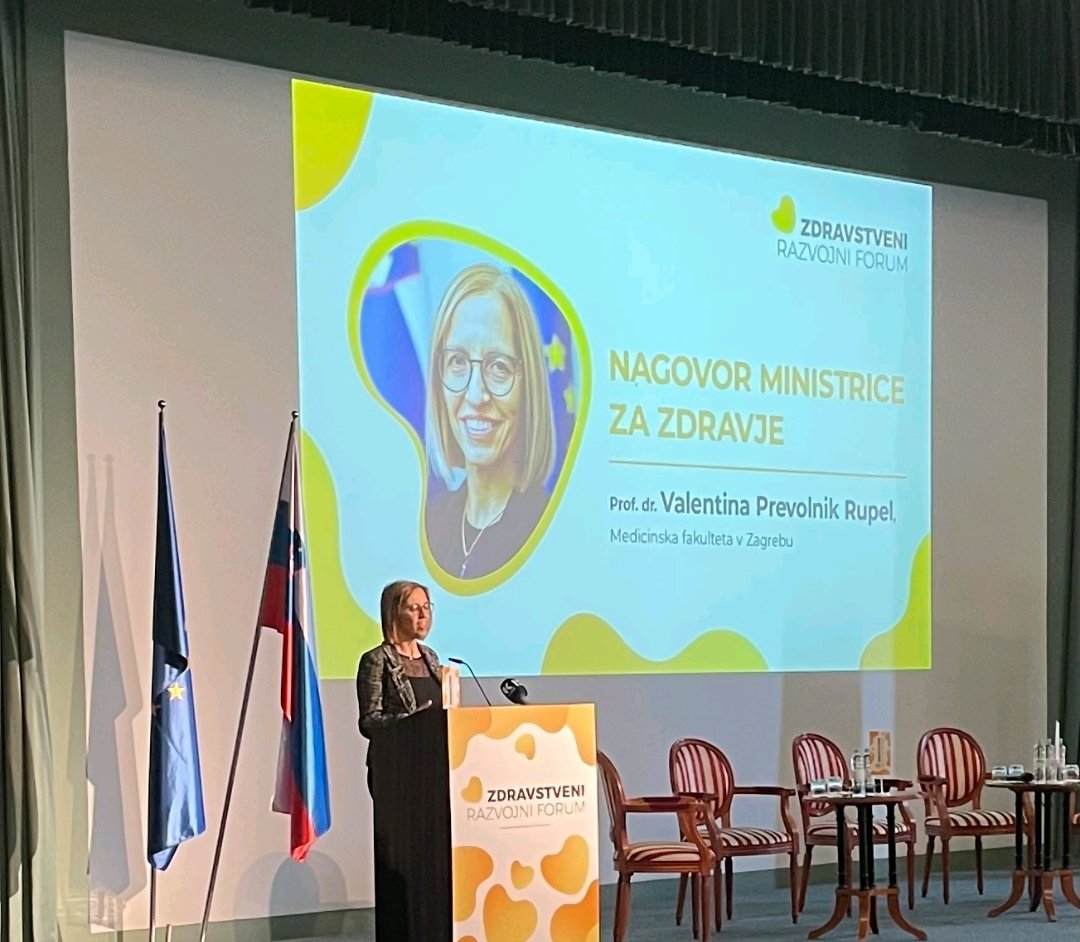 Ministrica za zdravje dr. Valentina Prevolnik Rupel je nagovorila udeležence Zdravstvenega razvojnega foruma, ki do jutri poteka v Portorožu. 'Hvala organizatorjem, da ste v program vključili vsebine, ki sem jih na @BledStratForum 2023 predstavila kot prioritete svojega mandata.'