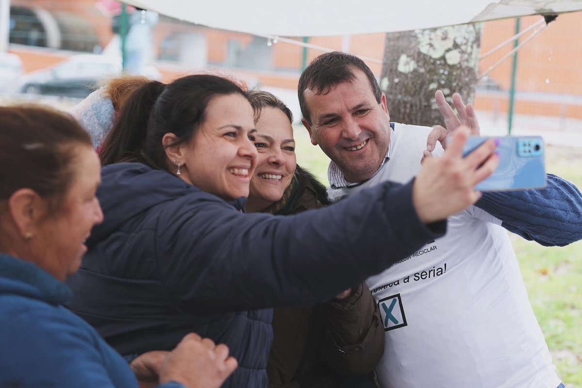_tinoderans_'s tweet image. Feira de Gondomar👌🏼 
Vota RIR 🗳️ 

#TinodeRans #VamosVotarnoCalceteiro #PartidoRIR #Porto #VotaRIR