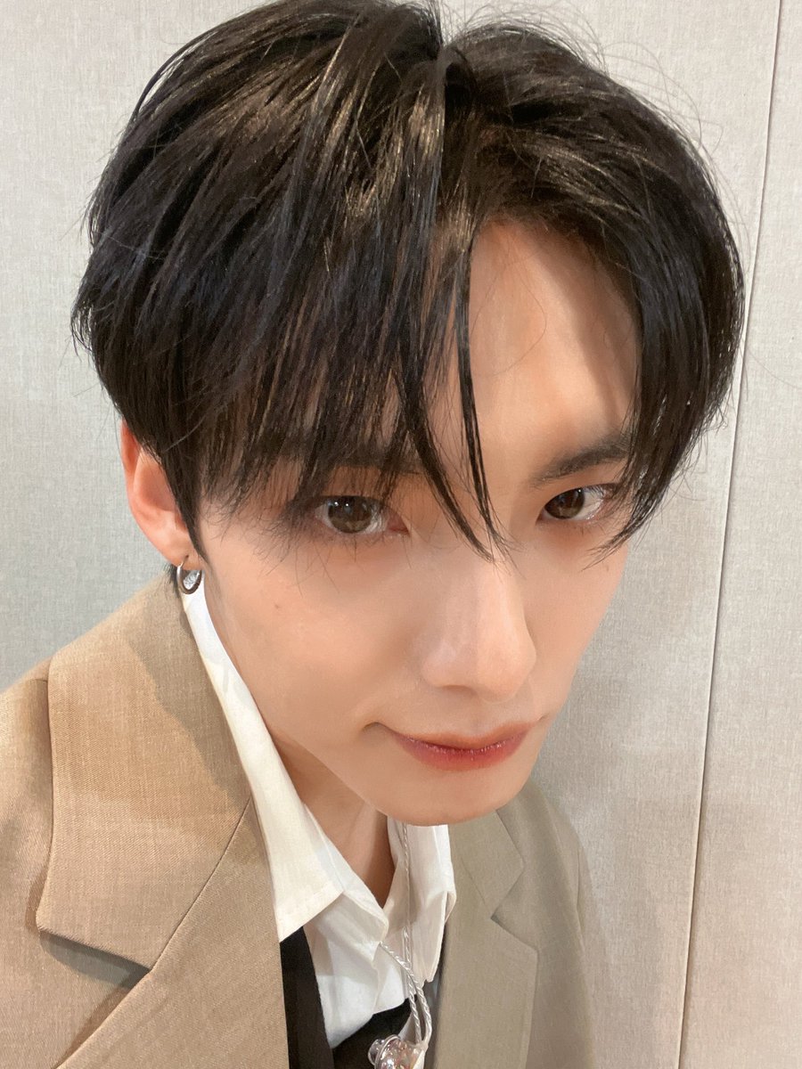 official_ACE7's tweet photo. [#에이스_박준희]
엠카 막방 너무 아쉽다😢
초이들 엠카 너무 고마웠어 😢
#ACE #에이스 https://t.co/PLtwfcnRnr