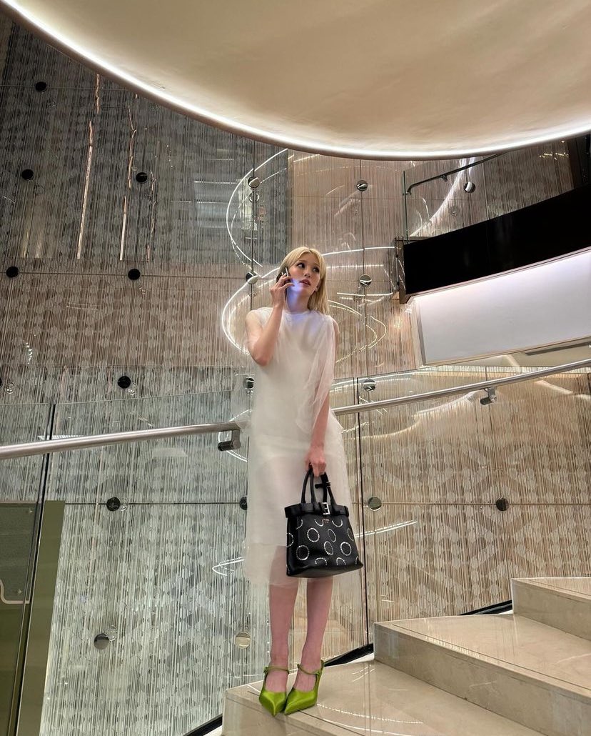 Jung Chaeyeon &amp; Jeon Somi joining the #PradaBuckle campaign for Prada Spring/Summer 2024 Collection

<a href="/Prada/">PRADA</a> 

#정채연 #채연 #전소미 #소미