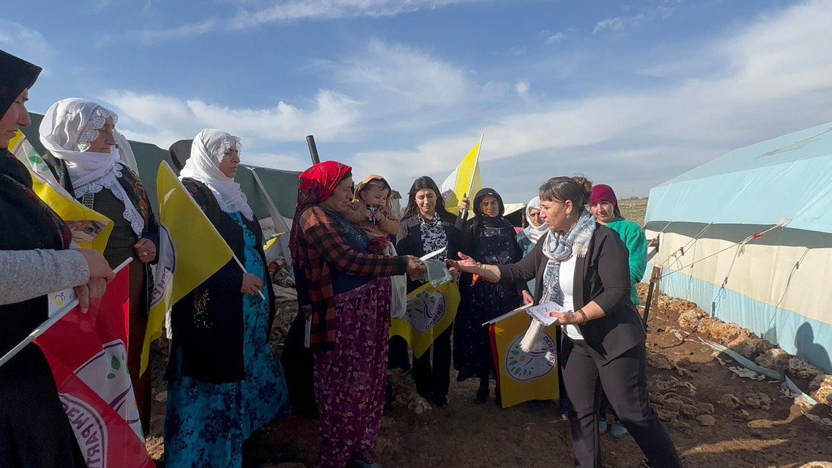 TJASIRNAK's tweet photo. 8 Mart kapsamında HEZEX te koçerli kadınlarla buluştuk. https://t.co/2D4qF0N0i7