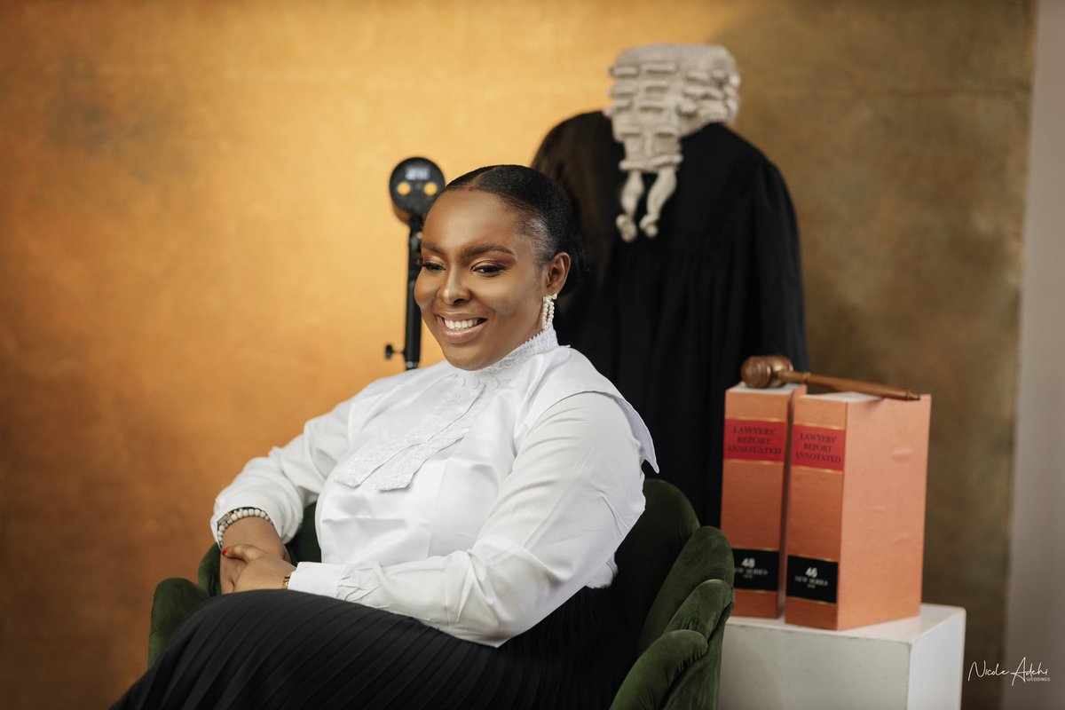 sommilionaire's tweet photo. C.C Akwue esq.
Barrister and Solicitor of the Supreme Court of the Federal Republic of Nigeria.
(Circa 07.03.2024)

Everything wey man be, na God make am🥹❤️ https://t.co/Y13DljJsEa