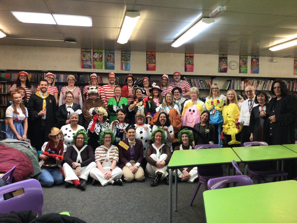 What a fantastic effort by our staff @Blackwood_Comp for #WorldBookDay , you all look amazing!! @WorldBookDayUK @CaerphillyCBC #LearnWithBlackwood