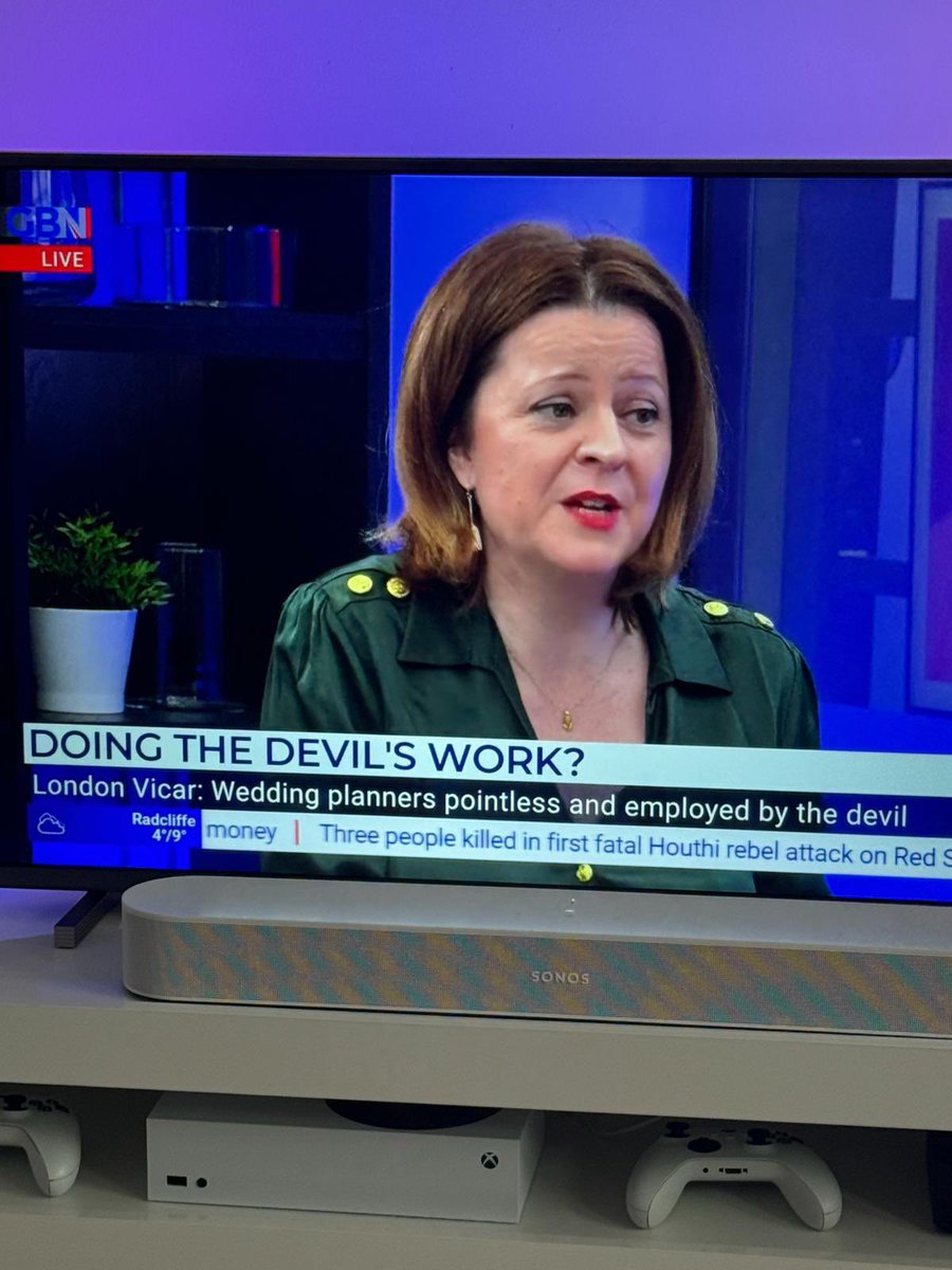 Marcus Walker tweet media