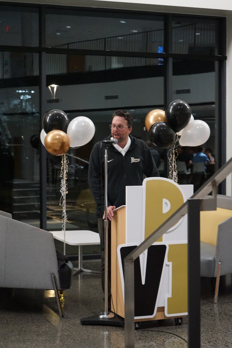 Paul VI Baseball tweet media