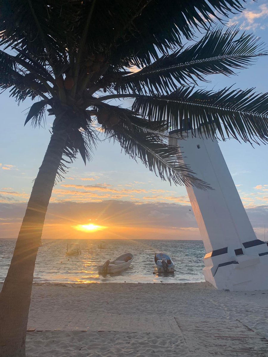 Pronto saldrá el Sol ☀️ en #PuertoMorelos