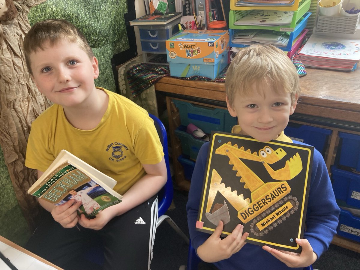 Year1_HCPS's tweet photo. Reading with Year 4 😊📖 ⁦@HuttonCran⁩ https://t.co/JcsqajsBll