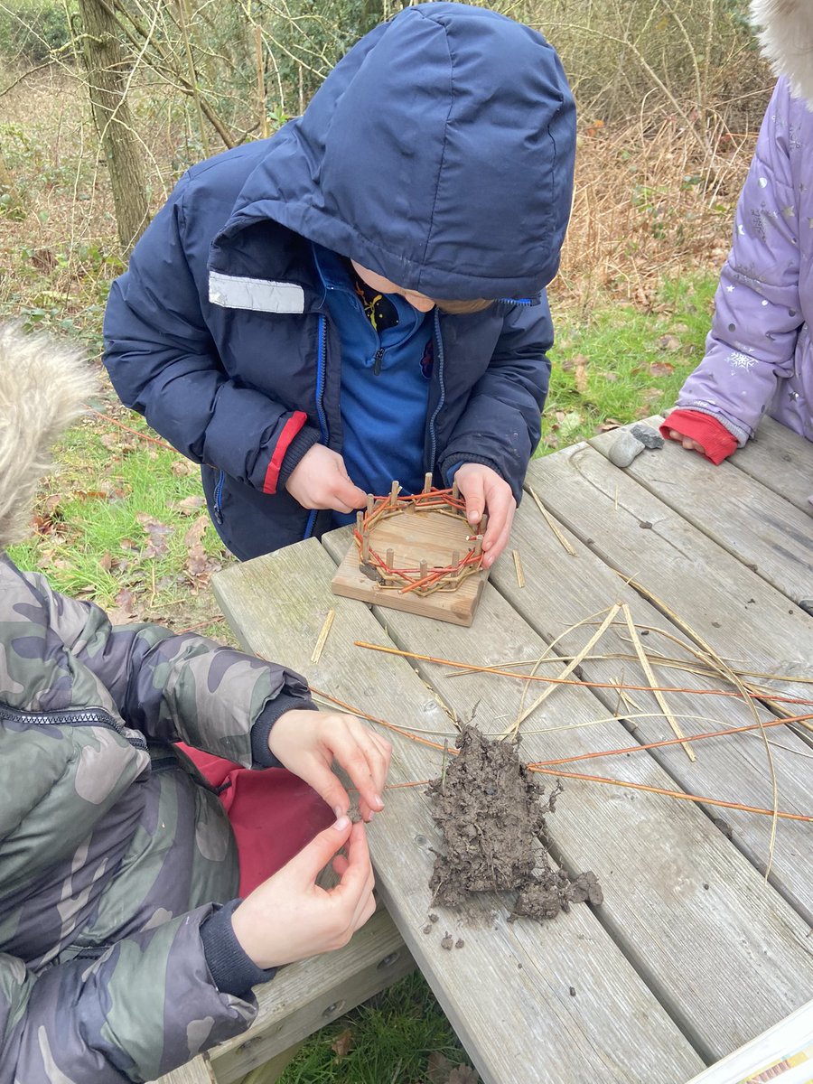 This morning has begun with our Iron Age Day! We have been discussing how the Celts living during the Iron Age and had a go at making roundhouses! <a href="/SomersPark4EM/">Mrs McCracken and Mrs Evans</a> <a href="/SomersPark4MF/">Mrs Fisher</a> <a href="/SPMVCedar/">Mrs Beasley</a>