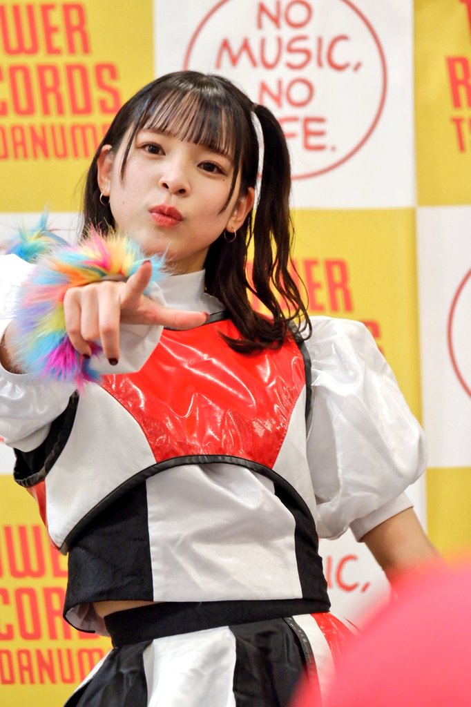 nakaichi5108's tweet photo. 【#月間豆柴の大群大賞】
#MMVM(Monthly Most Valuable of MAMESHiBA no TAiGUN)
個人的にビビビっと来た #豆柴の大群 を選定
《2月》
#WACKPiZZAツアー 広島、香川、愛知、大阪、北海道と各地で活躍。
広島で初、北海道で2回目のトリを務めました。
各地のリリイベも絶好調な2月。
#モンアイ https://t.co/coAKenVwtU
