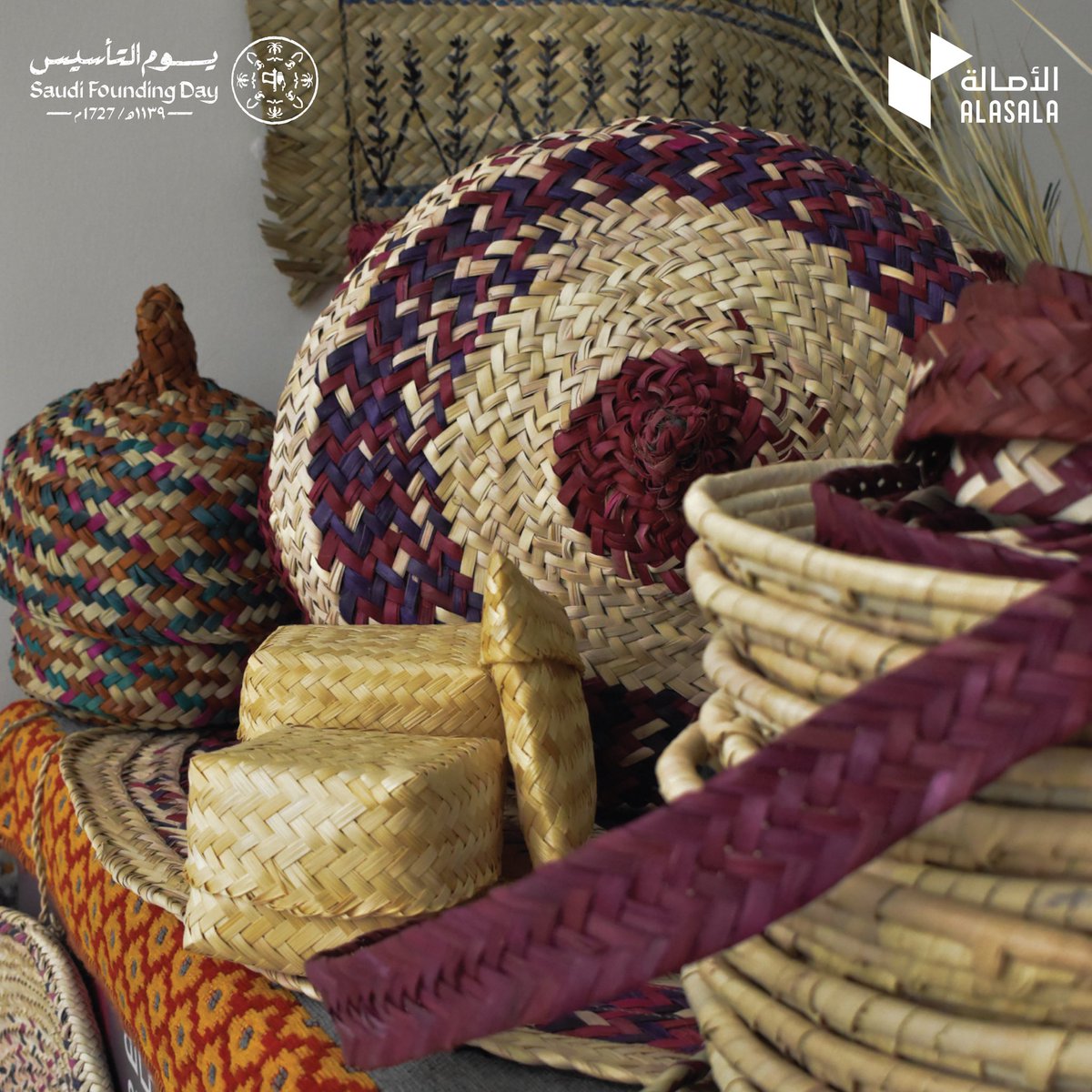 قصة مجد وأصالة.. منذ ثلاثة قرون 

مقتطفات من احتفاء الأصالة بيوم التأسيس، واشتمل الحفل على أركان متنوعة تعكس ثقافتتا وتروي حكايات ماضي بلادنا العريق وتعرف به، واختتم الحفل بتكريم الطلبة الفائزين بالمسابقة الثقافية.

#يوم_التأسيس 

#يوم_بدينا