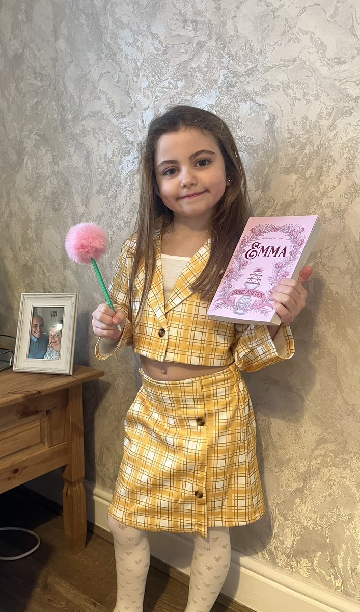 amytagoe's tweet photo. World Book Day https://t.co/6LR0GJ85dx