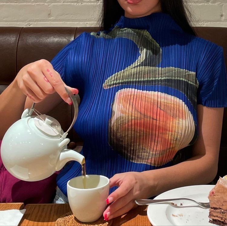 mugIerette's tweet photo. pleated shirts ☆ https://t.co/DSrPpHbx6X