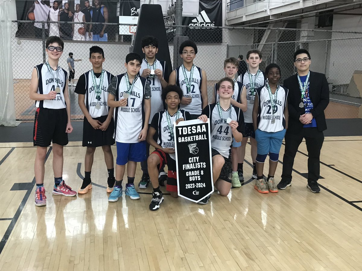 Congratulations to our grade 8 boys basketball team who won the silver medal at the City Championship🥈🏀🐬@dmms_tdsb @LC2_TDSB @CourtneyLN09 @schan_tdsb @frajwani